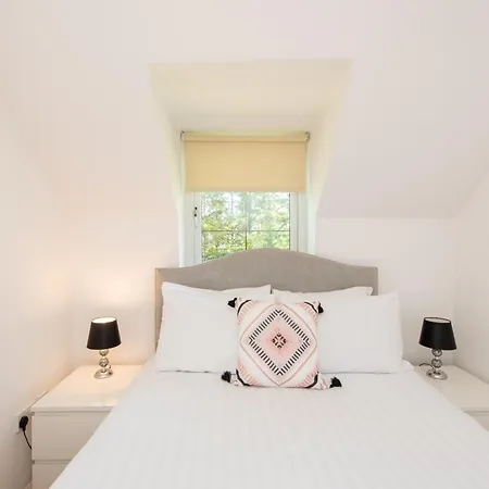 The Pines Apartment *